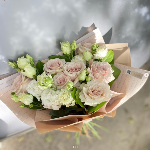 Букет (B 12) из Модный, Букет подарочный на свадьбу, Букеты, Розы - Интернет магазин цветов ЭДЕМ в Хабаровске